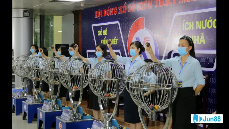 Hỗ trợ các hoạt động từ thiện